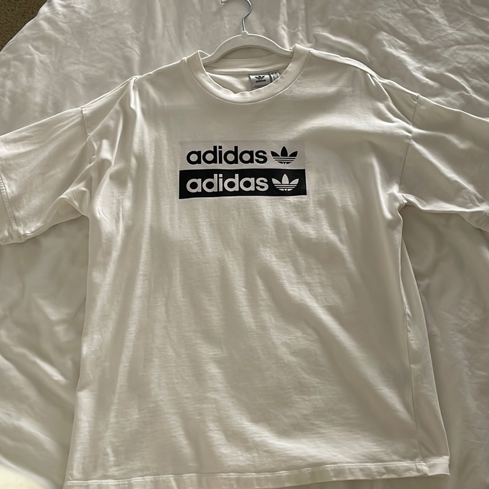 Adidas oversized shirt